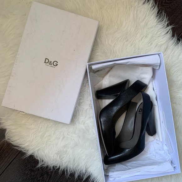 Dolce & Gabbana Slingback Pumps - Picture 1 of 5